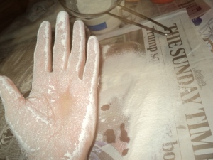 ss2-flour-on-palm